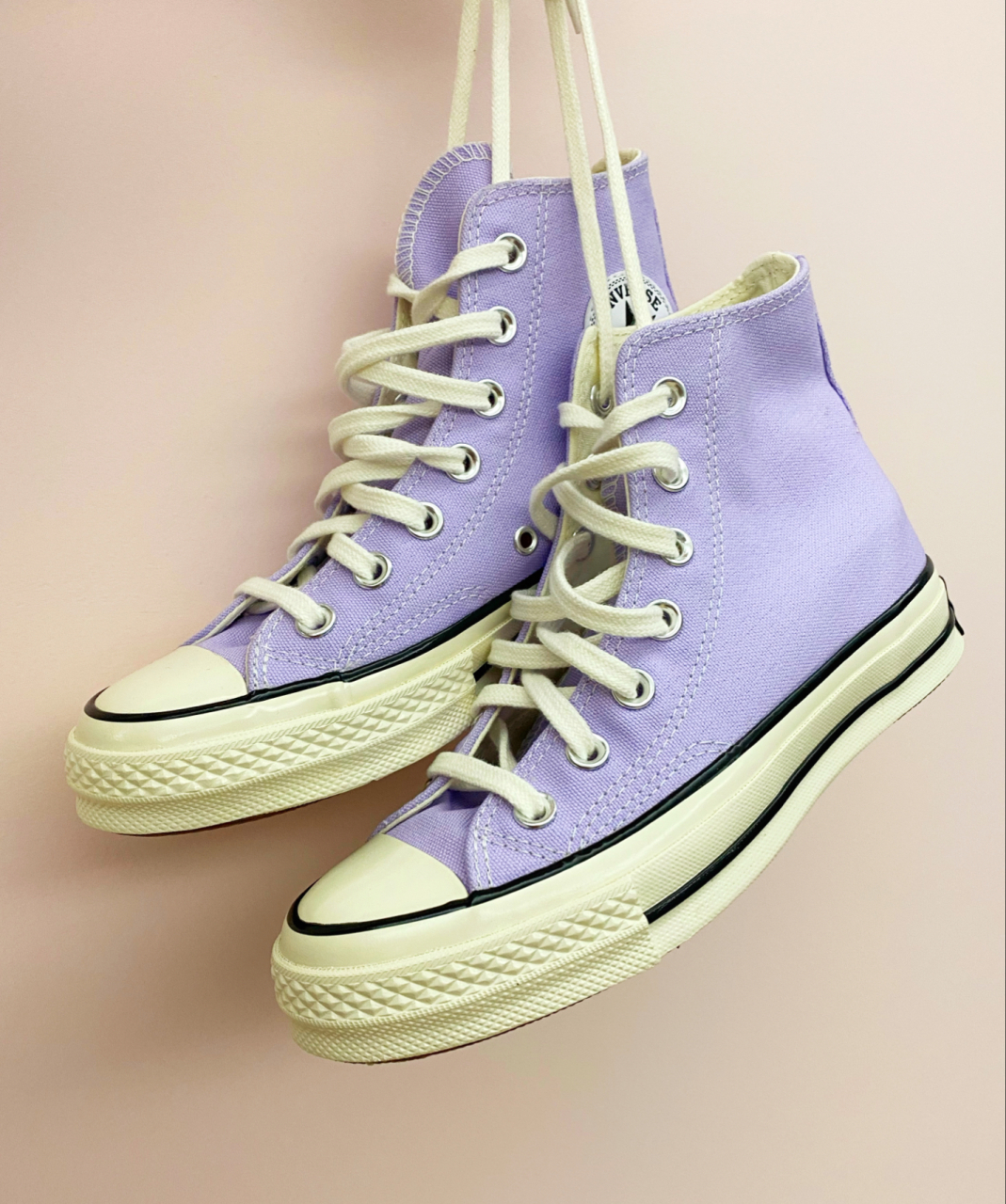 converse 夏季紫罗兰超美超仙 这颜色实在太太太深的我心了 经典的