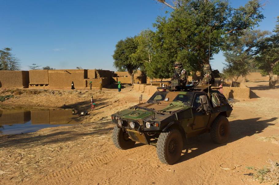 兵器知识:法国潘哈德vbl轻型装甲车