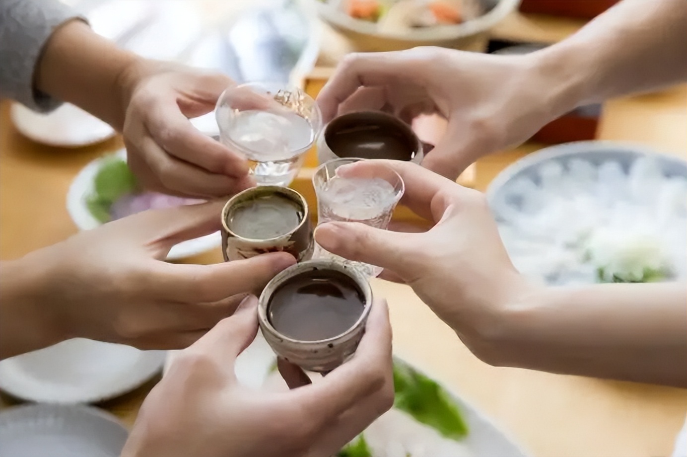 请客喝酒用啥合适?切记别乱用,这5款"待客酒"既有面子又省钱