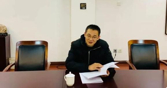 鸠江区法院党组书记,院长胡翠微走访省人大代表黄德林