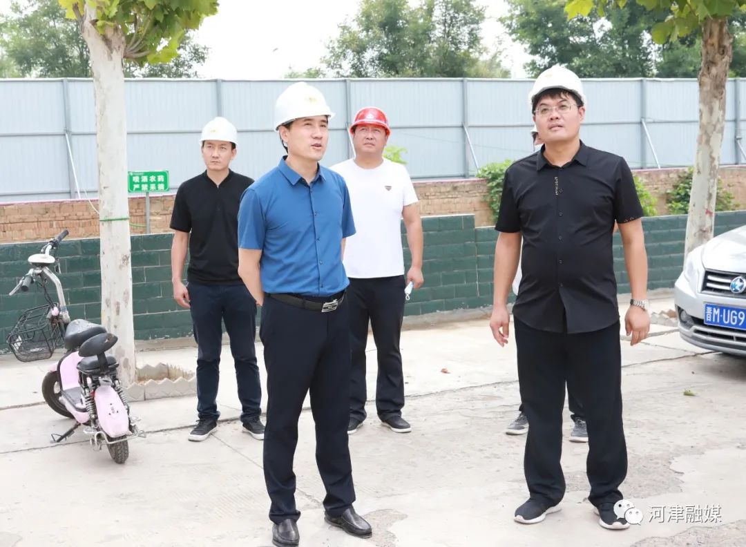 董亚强调研河津新时代文明实践中心装修改造项目推进情况