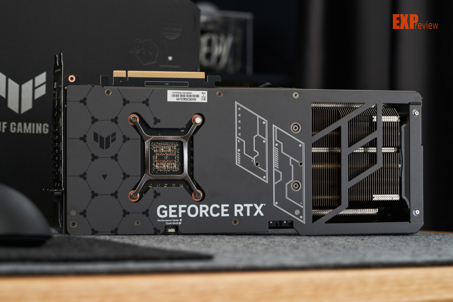 华硕tuf rtx 4080 16gb显卡首发评测:全面升级进化的重装机兵