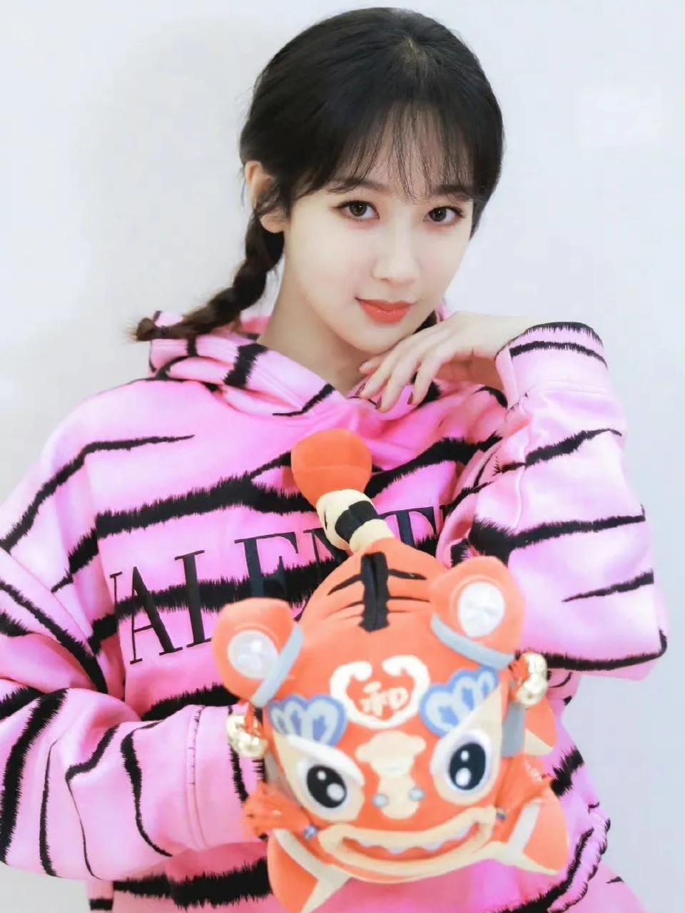 娱乐圈最奇葩的cp名:肖战杨紫太搞笑,看到千玺和蔡徐坤的离谱了