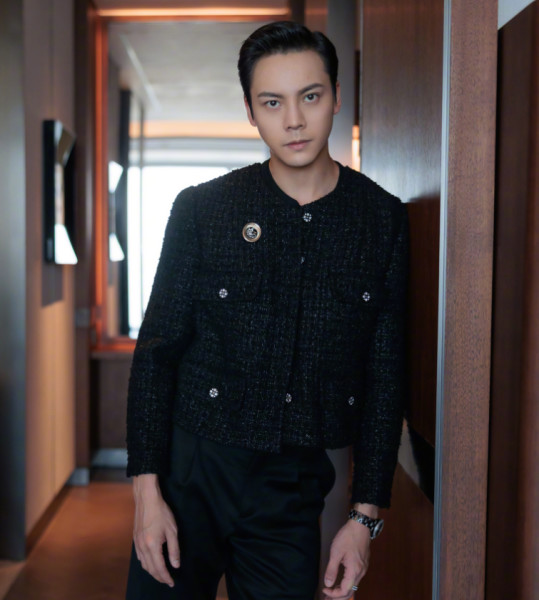 演员「陈伟霆」的经纪人丨明星代言