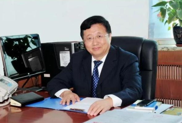 东北师大不幸猝逝书记与吉大哲学系友,吉大哲学系育英哺华了不起