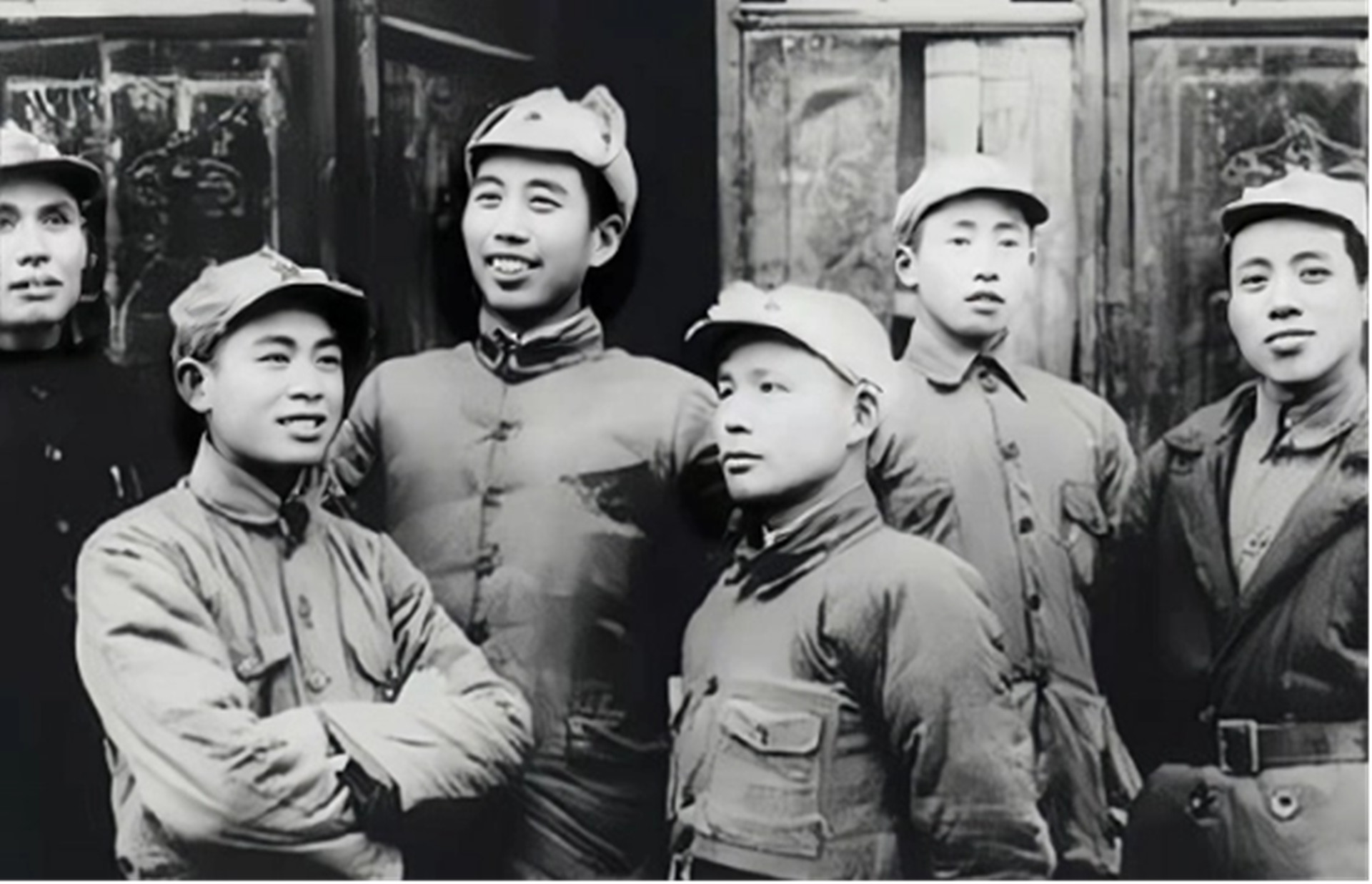 红军老将刘子奇,参军20年未升职,55年评定军衔成为大问题