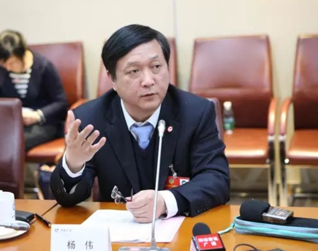 六代机强在哪?杨伟:我国在多领域已领先各国,颠覆传统空战模式