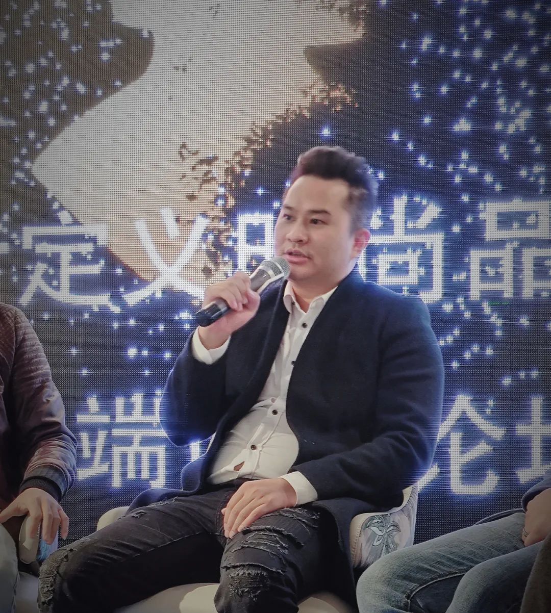 杨福权先生受邀出席明星设计师品牌计划发布会