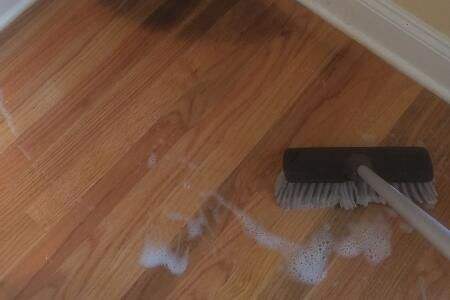 木地板上的胶怎么清理最有效