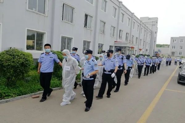 【扫黑除恶】抚顺法院重拳出击,集中宣判