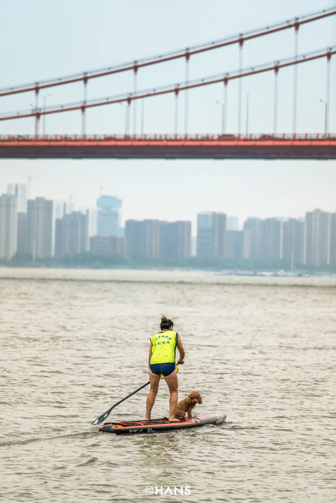 漂浮江面是什么感觉,这个武汉人告诉你!