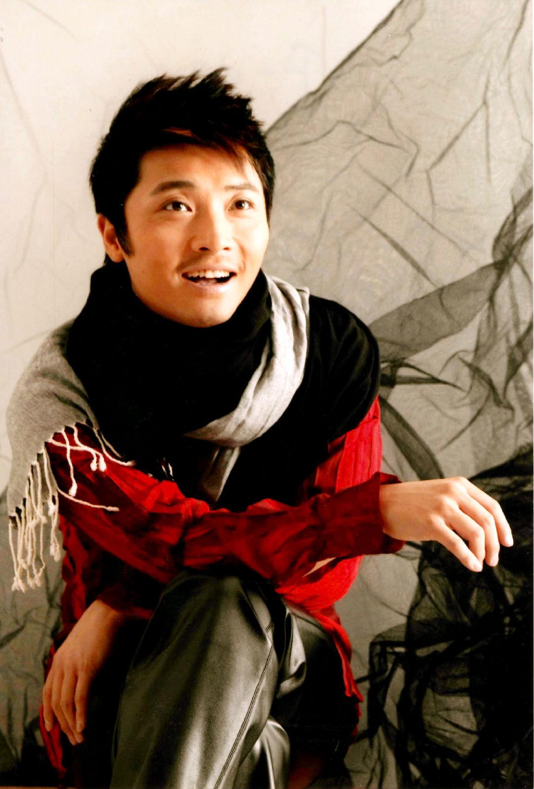 回顾九十年代3位当红男歌星他们的歌你会唱家事情事你却不知