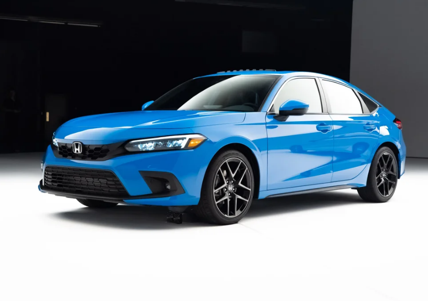 十一代思域两厢版曝光,轿跑式的设计香吗?