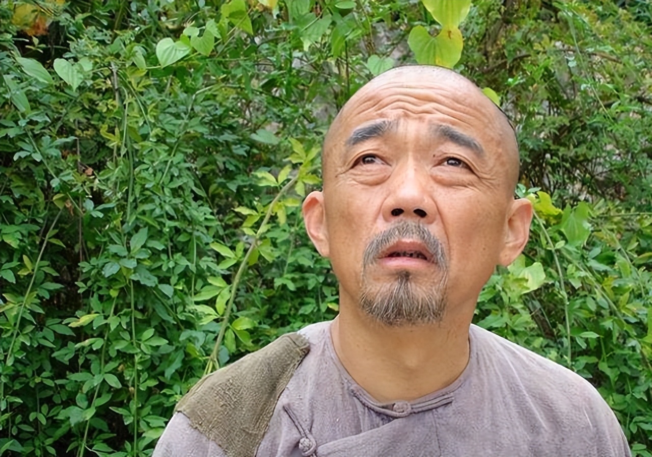 回顾尚铁龙年龄颜值限制不了的戏路他才不是一个普通68岁老头