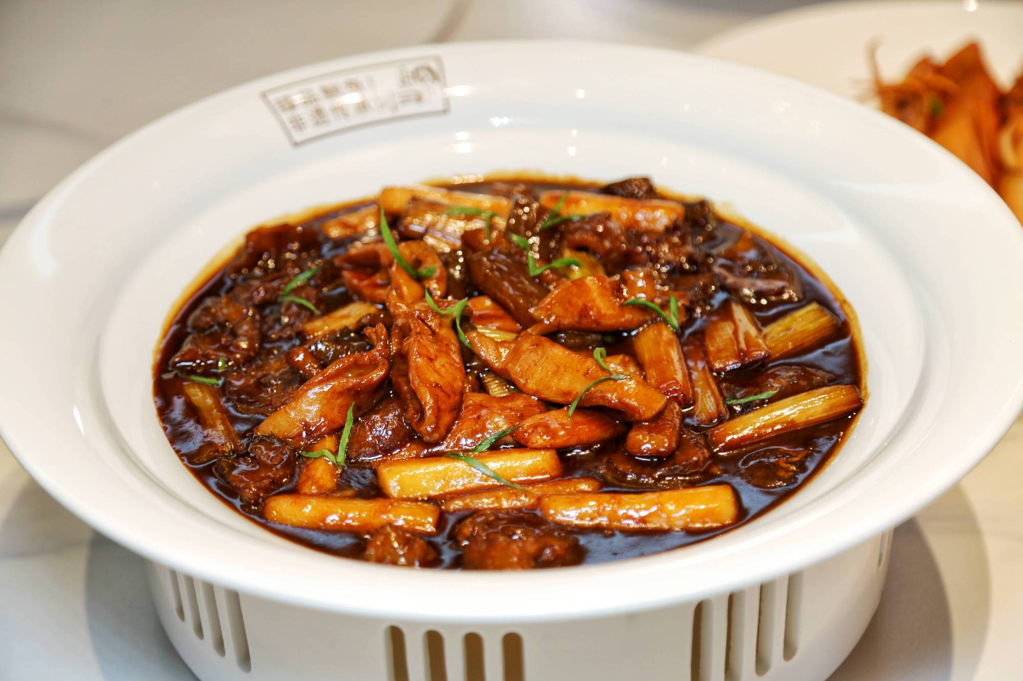 甘泉打造水中贵族 泉水鮰鱼成为湖北人餐桌上的名菜