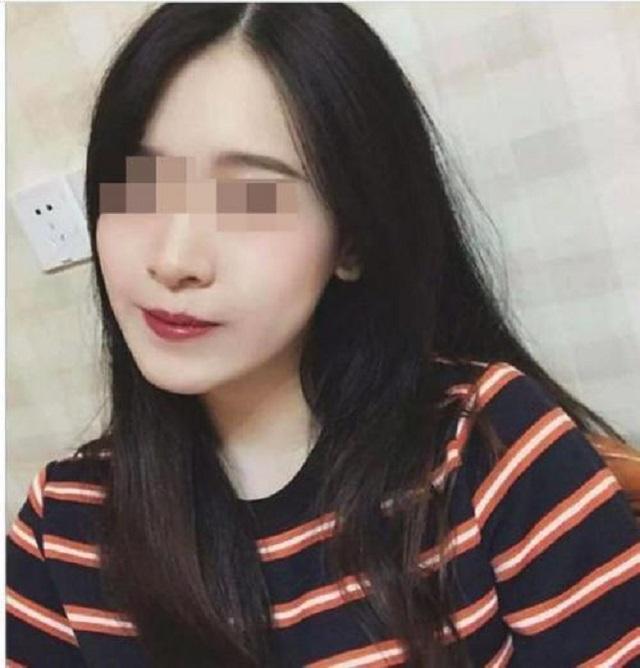 受害者的名字叫杨俪萍,她的丈夫叫朱晓东,原本是一对很圆满的婚姻,却