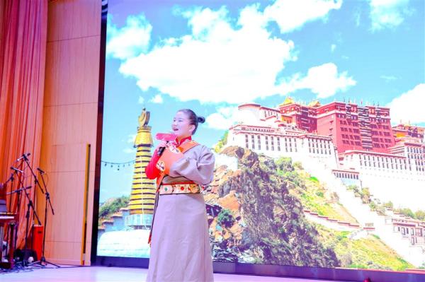 国家级非遗传承人姚祺儿当艺术顾问,这所学校明年想排一出音乐剧