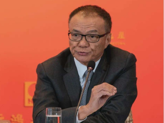 香港感染超6万人,霍英东家族还没出手,收租大王郭炳联却出手了