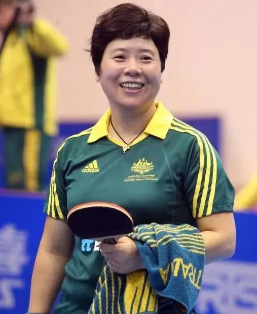 洪剑芳并不是第一个外籍华人参加奥运会,之前所说的倪夏莲,张凌等等