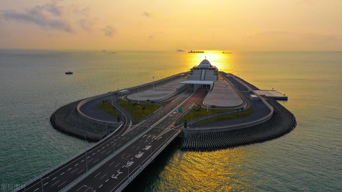 台湾海峡隧道建设有多大难度,2035年可以实现坐着高铁去台湾吗