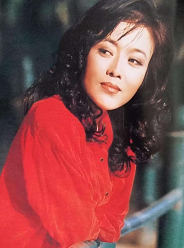 2,丁嘉丽