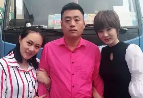 宋晓峰老婆图片