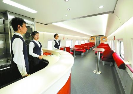 高铁餐车可以随便坐吗?