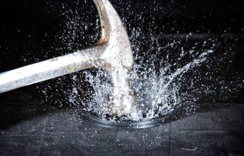 水管破坏者,水管中的水锤效威力有多大?