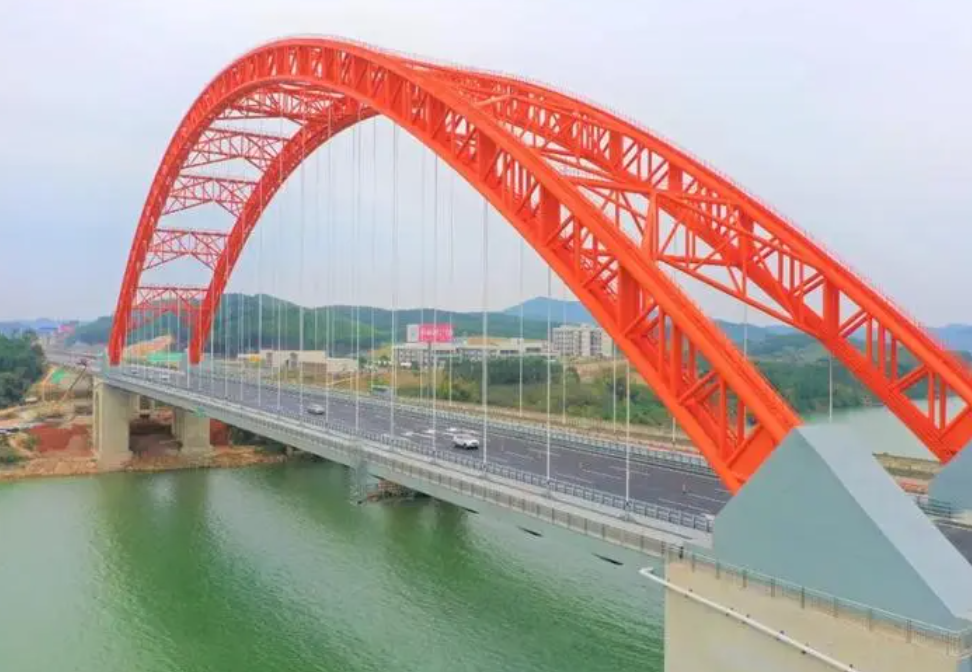 下承式悬带桥,一种看起来像是反着画的桥梁结构,它的原理是什么