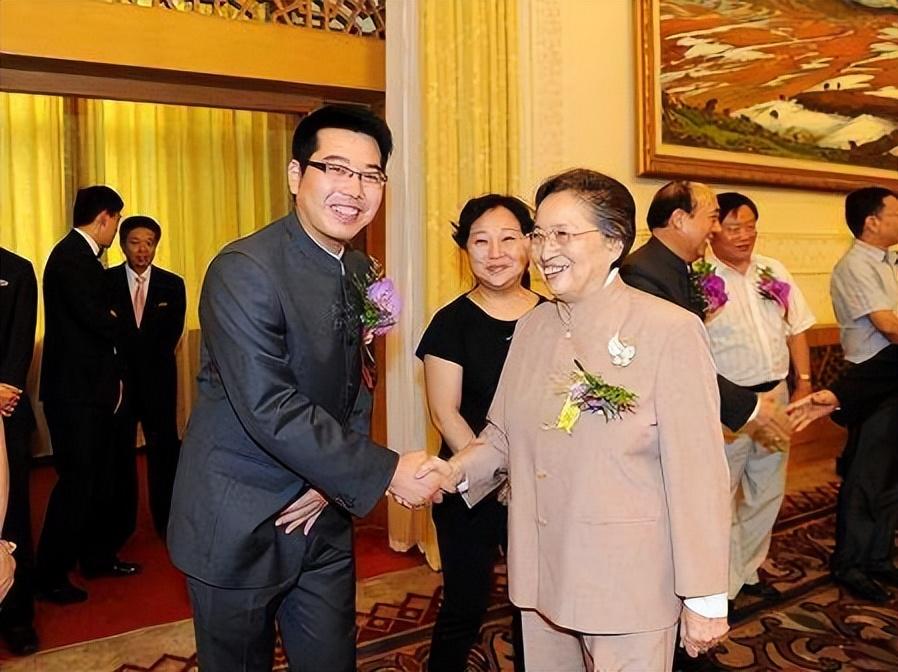 刘旭明的覆灭史:从送人路虎到阶下囚,他做了啥?