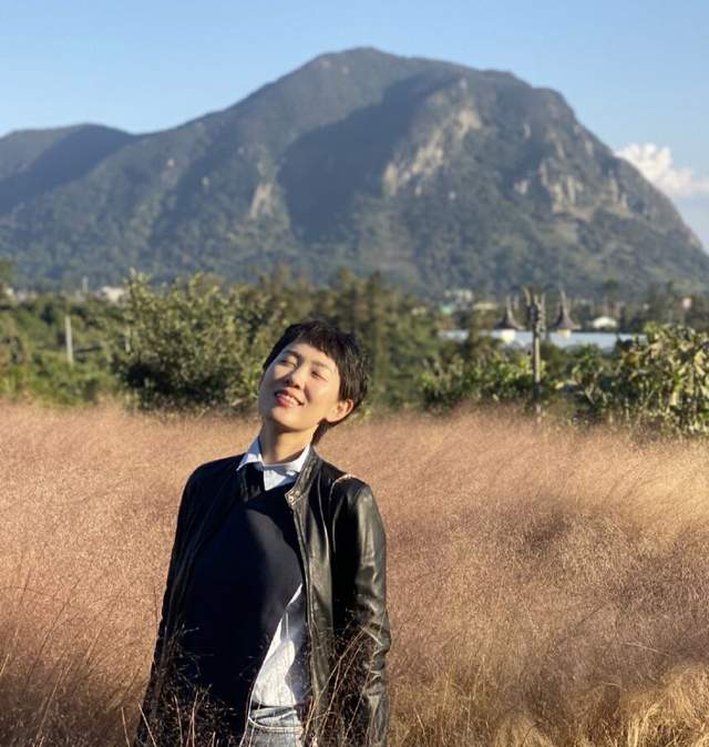 韩国名厨安贤珉自曝妻子去世,发文悼念引热议,曾多次晒照秀恩爱