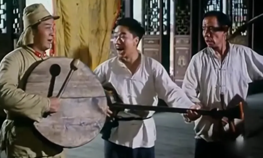 弹棉花呀弹棉花,半斤棉弹成八两八是哪部电影?它是怎样的电影?