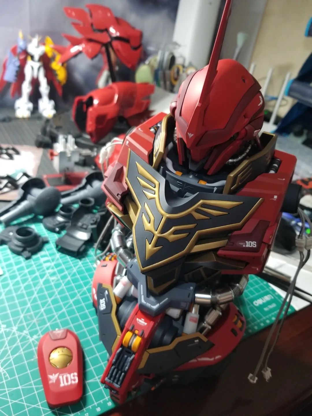 「佳作」亿辉新安洲胸像