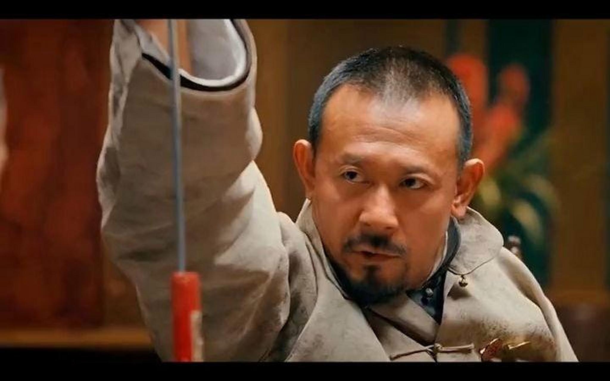 还记得姜文在拍《鬼子来了》的时候,专程去了一趟日本靖国神社,他要将