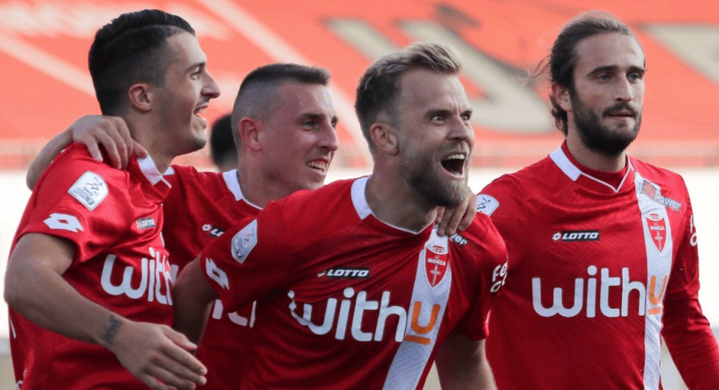 002德乙圣保利vs汉堡:本赛季圣保利展现出强大的竞争力,目前排名德乙