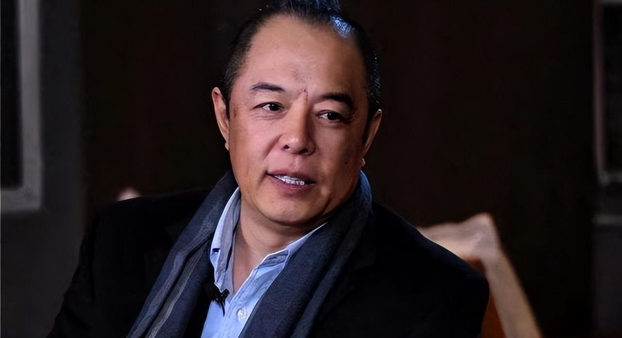 坏事终有报!张铁林66岁坐轮椅,成"笑"的"话"