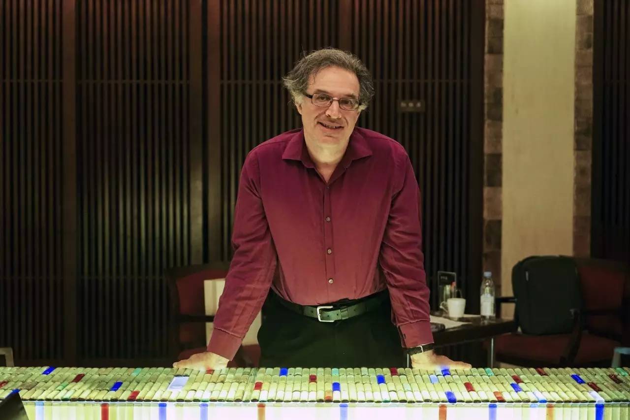 彭慕兰对世界历史进行网络化建构的做法,属于全球史观常用的范式