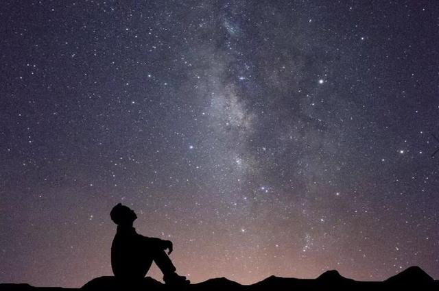 肉眼可见的最远星系,离地球有多少光年?