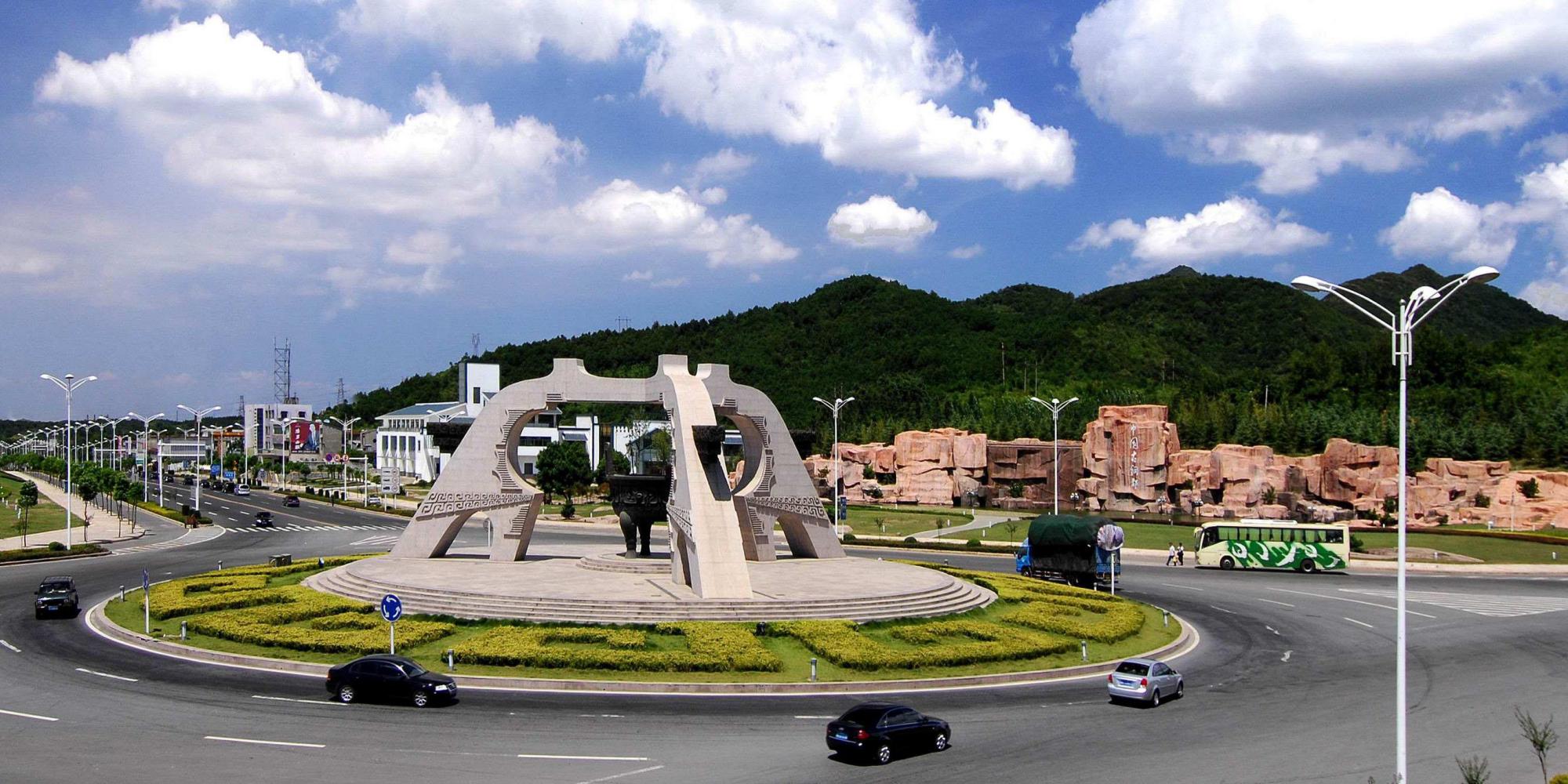 "中国古铜都,当代铜基地",铜陵市两座火车站介绍