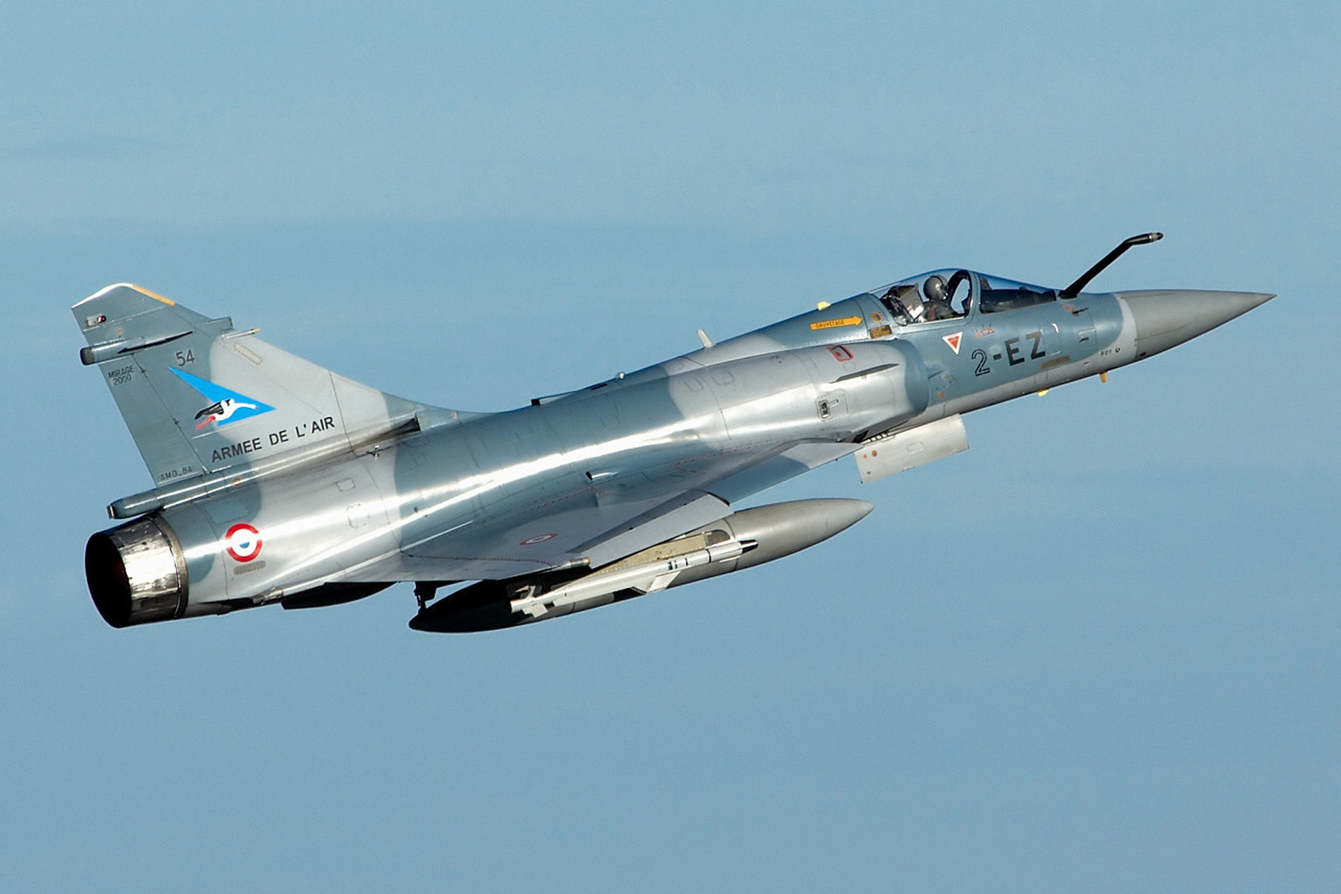 法国空军的幻影2000-5f战斗机,20年前,这样的战斗机还是非常先进的