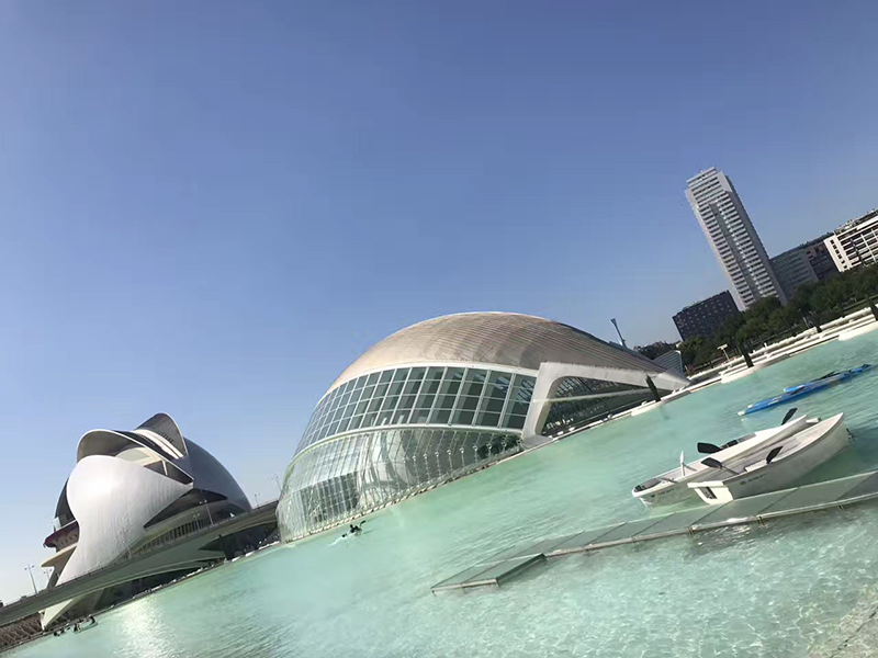 最具影响力的私立大学——拉蒙.鲁尔大学