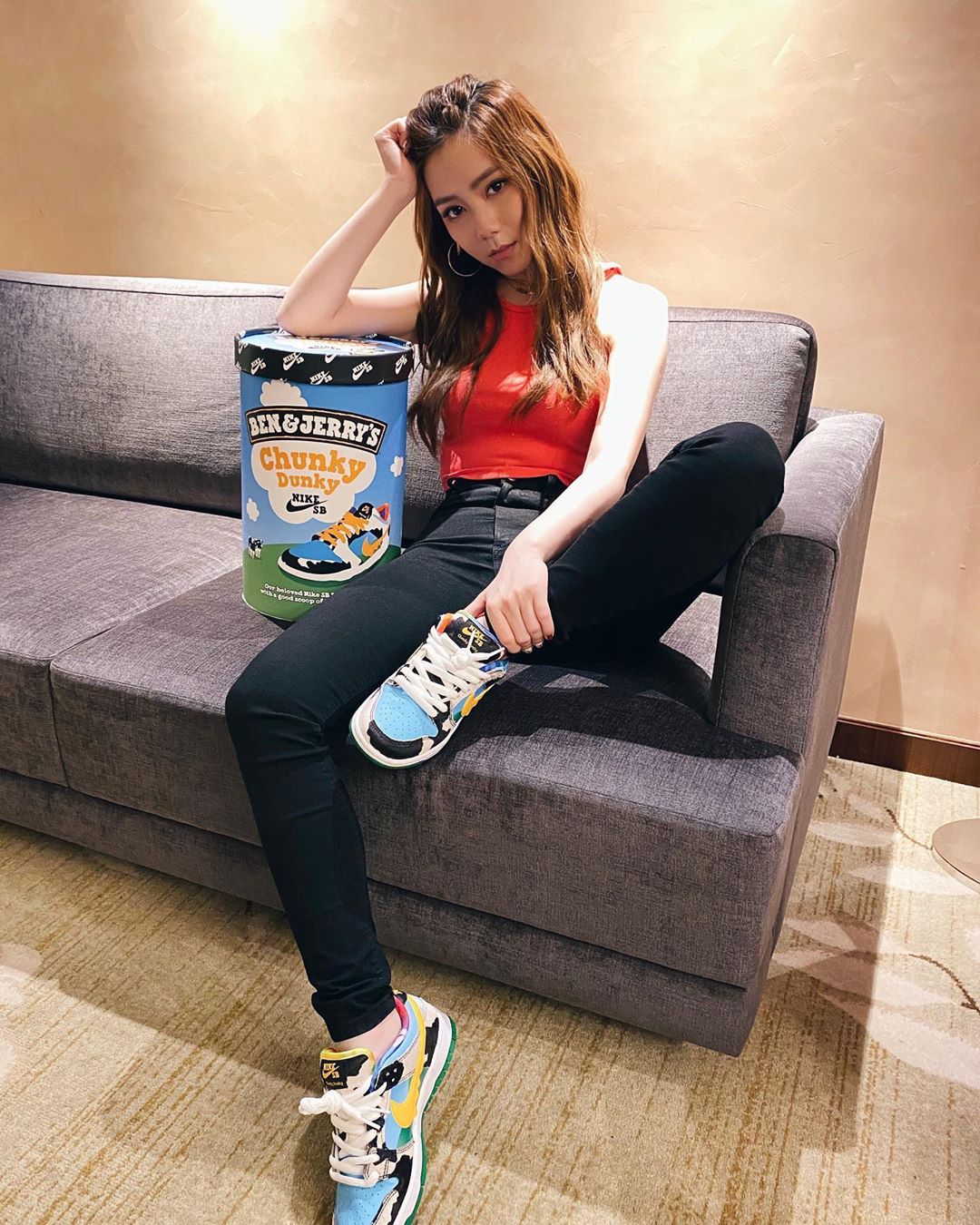 冰淇淋dunk sb明星人手一双,但冠希晒出的新aj,有钱也买不到