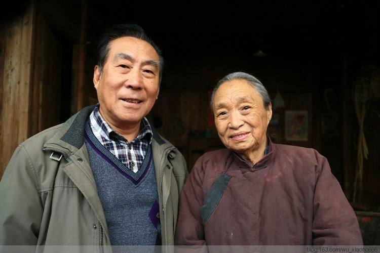 国家一级演员柏青,76岁因病逝世千人送别,23岁孙子更是国人骄傲