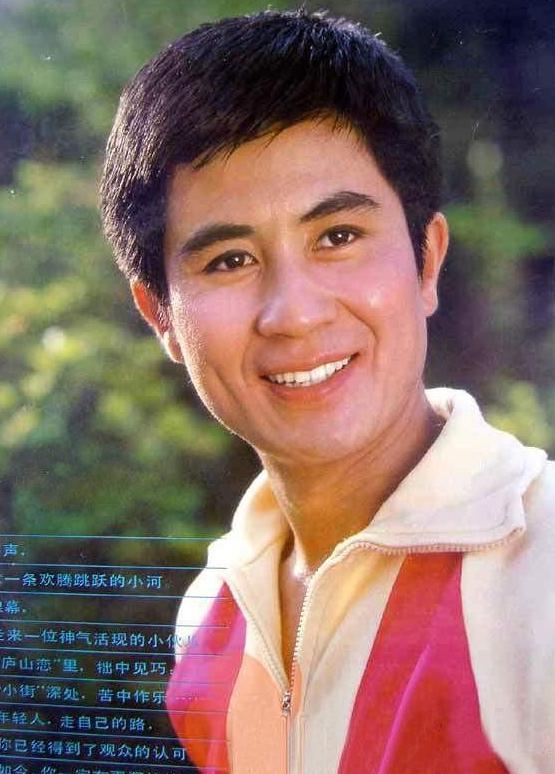 1987年张芝华离婚沦落街头,《庐山恋》郭凯敏为啥却娶尤勇前妻?