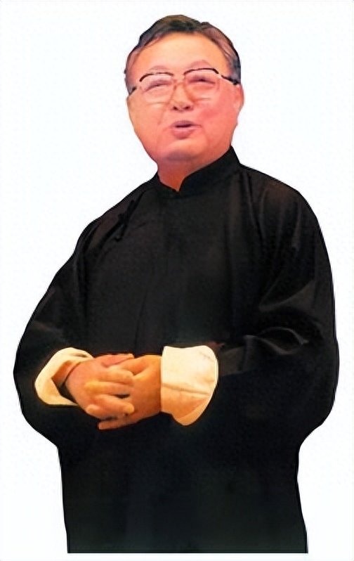 之后,唐杰忠结识了同样优秀的相声演员姜昆,两人意气相投,成