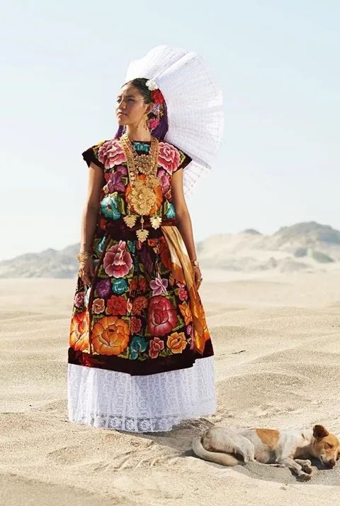 拉美传统服饰图片