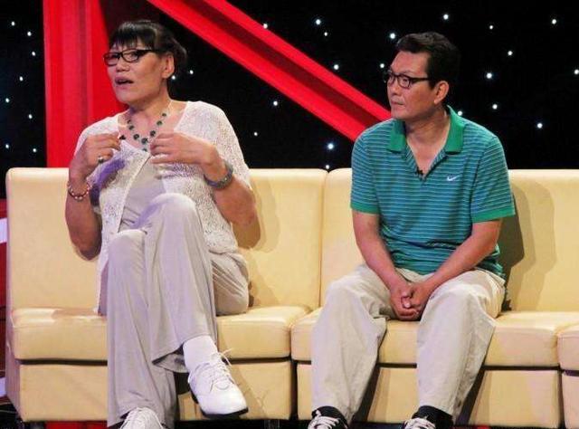 女篮巨人郑海霞现状:53岁双腿变形无人搀扶,痴情丈夫已杳无音讯