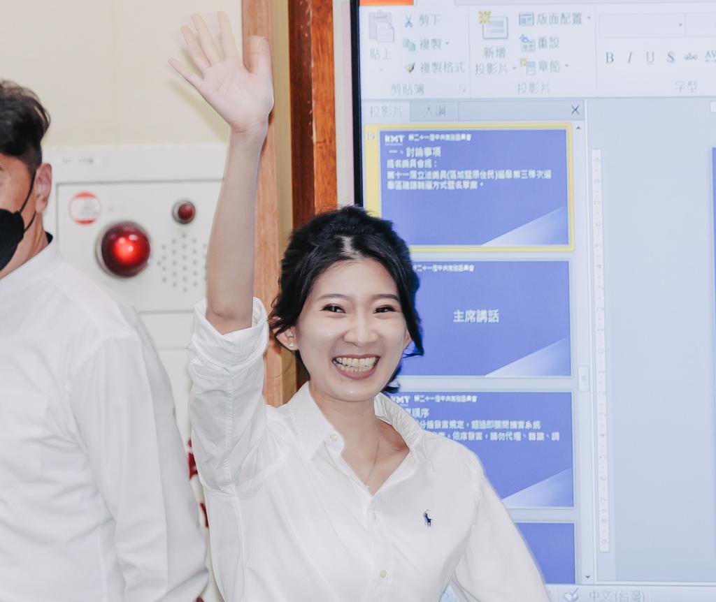 李明璇出战深绿票仓曝心声,柯志恩激动留言:勇敢的高雄女儿