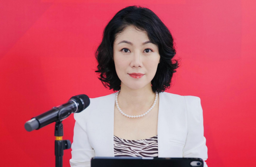 最贵女董秘朱旭2018年薪资849万奖金1000万47岁还未婚