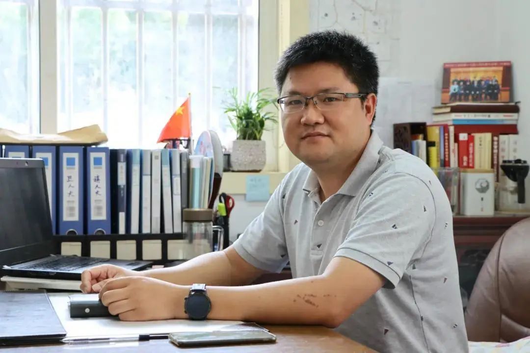 阿拉身边的代表丨王一栋:4000户3间房2个点,就是他的履职"大世界"